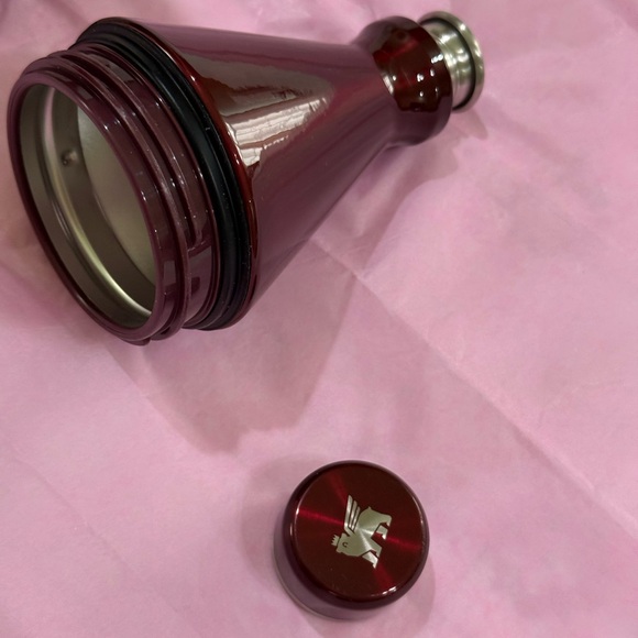 NEW Stanley GARNET SHINY ALL DAY SLIM 34Oz - Picture 5 of 10